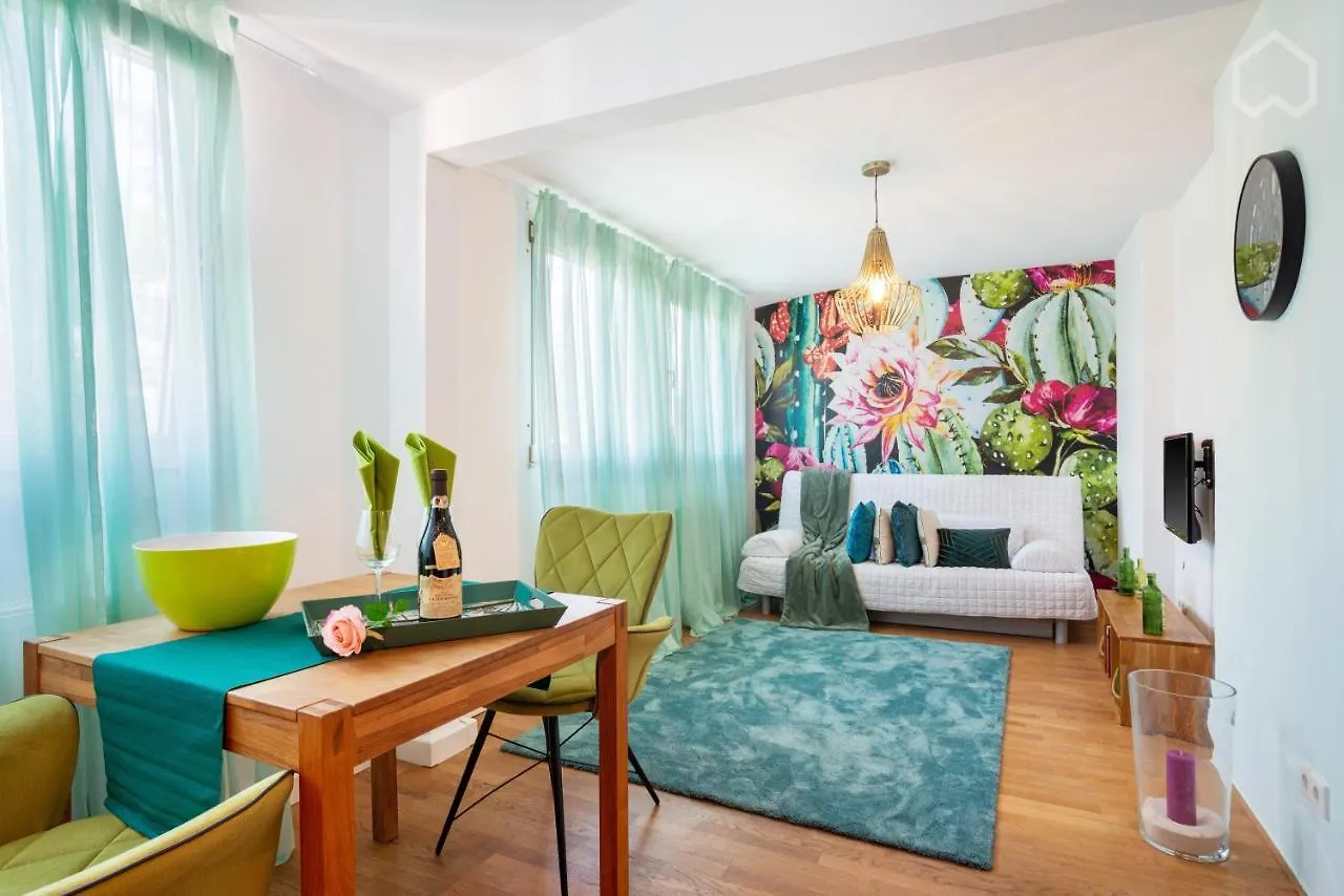 Glamour Apartment location