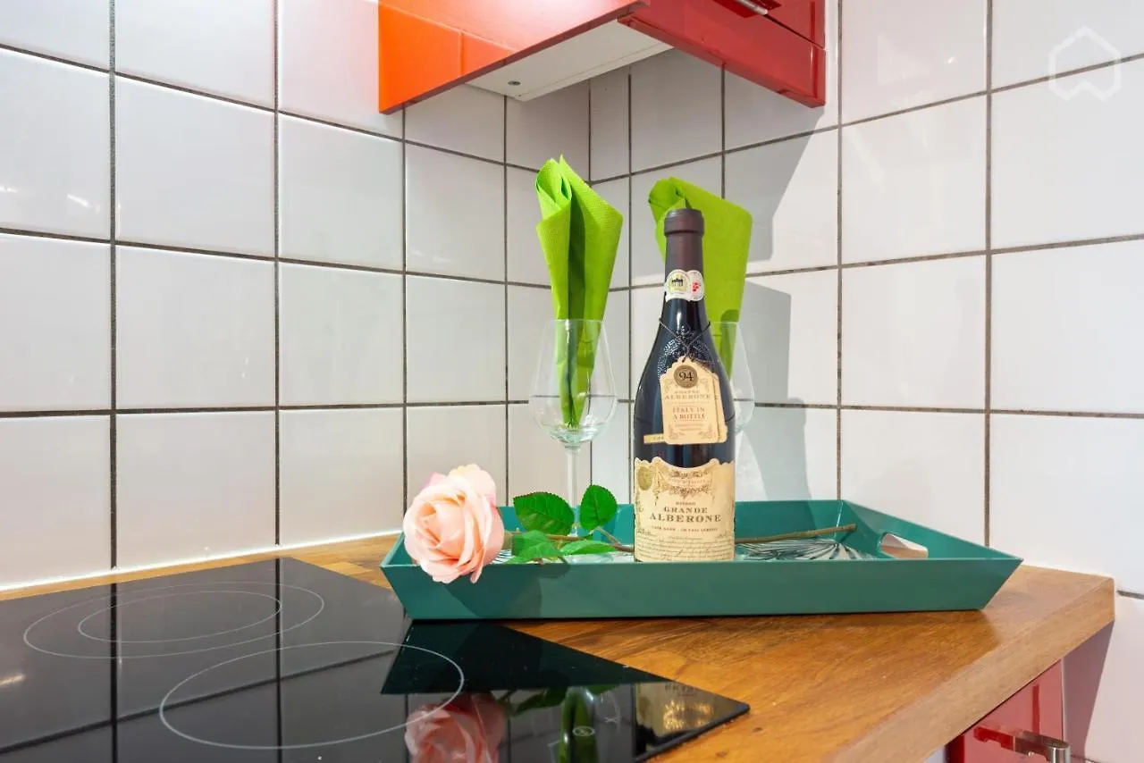 Glamour Apartment Dusseldorf Germany